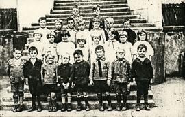 Class photo, Lampson St. School, 1910