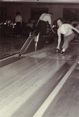 Betty Goodman throwing bowling ball for the Yarrows Bowling league