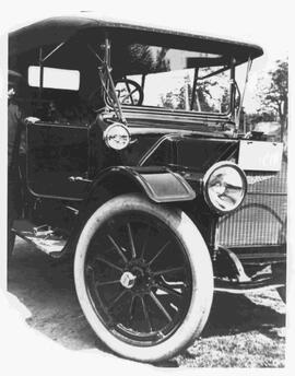 Col. Peters automobile