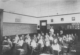 Lampson Street School Classroom - Phoebe Simmons