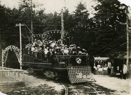 B.C. Electric Railway observation car at Gorge Park