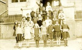 Lampson Street School Grade V class c. 1925