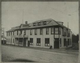 Coach & Horses Inn, 1350 Esquimalt Road