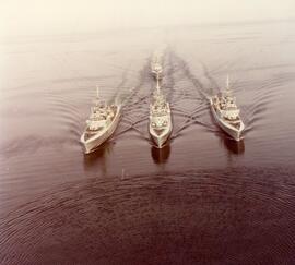 Ships in the Strait of Juan de Fuca