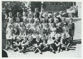Grade 1 & 2, Lampson Street School, [ca.194-?]