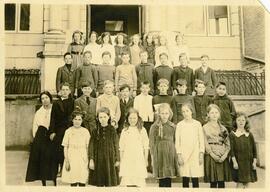 Lampson Street School class, [ca.1920]