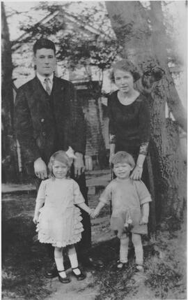 William Henry Bendall Family 1923