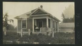 Unidentified house, numbered 3106