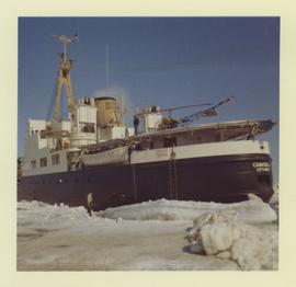 Canadian Coastguard Ship Camsell stuck in arctic ice