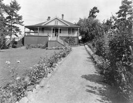 1404 Esquimalt Road