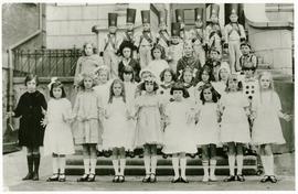 Class play, Lampson Street School, 1923