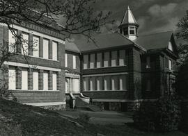 Exterior of Lampson St. School