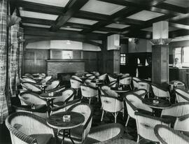 Esquimalt Hotel interior