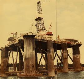 Construction of oil rig at Burrard Drydock (Yarrows Ltd)