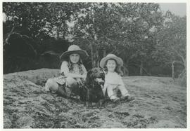 Daphne and Phyllis (Pep) Pooley with dog